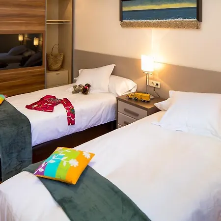 Athenou Apartament Girona