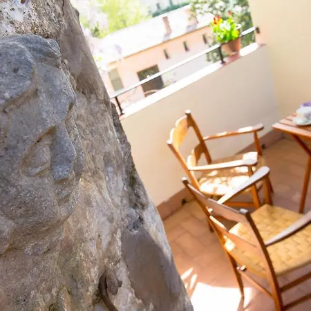 Apartament Athenou *