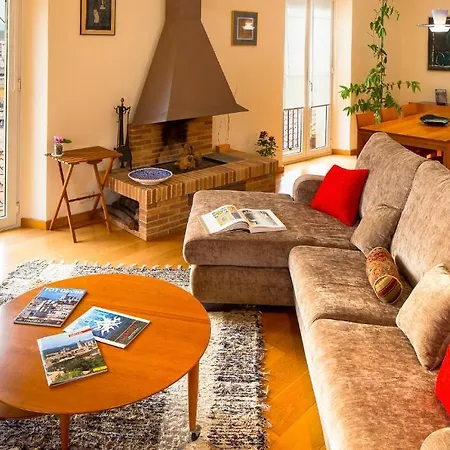 Athenou Apartament Girona
